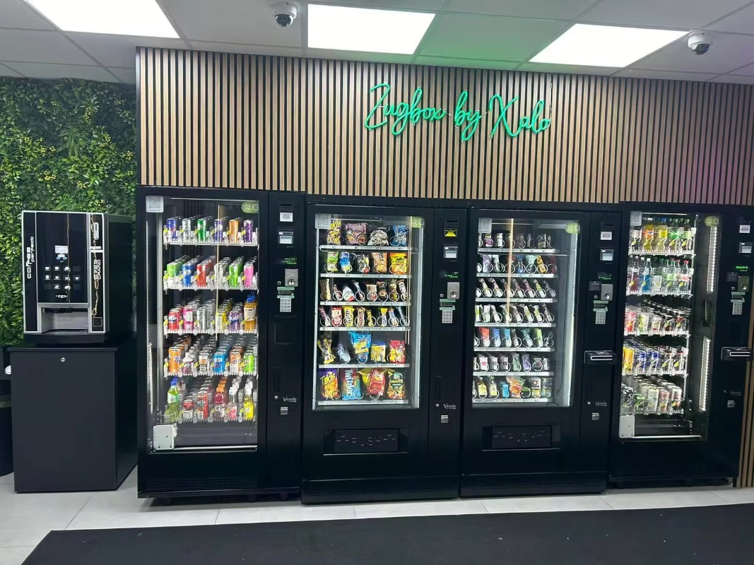 Máquina de Venda Automática de - Commercial Vending Machine avaliação e preço