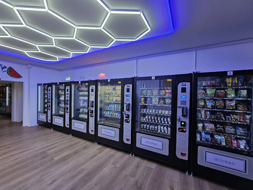 Máquina de Venda Automática de - Commercial Vending Machine avaliação e preço