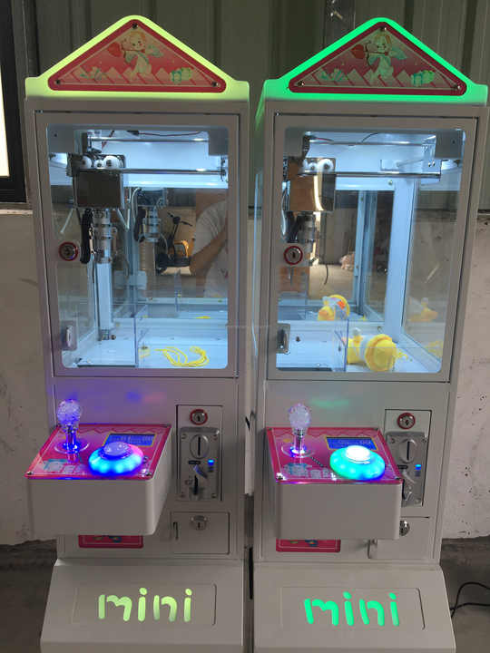 Mini Máquina de Garra Operada  - Arcade Toy Vending Machine avaliação e preço